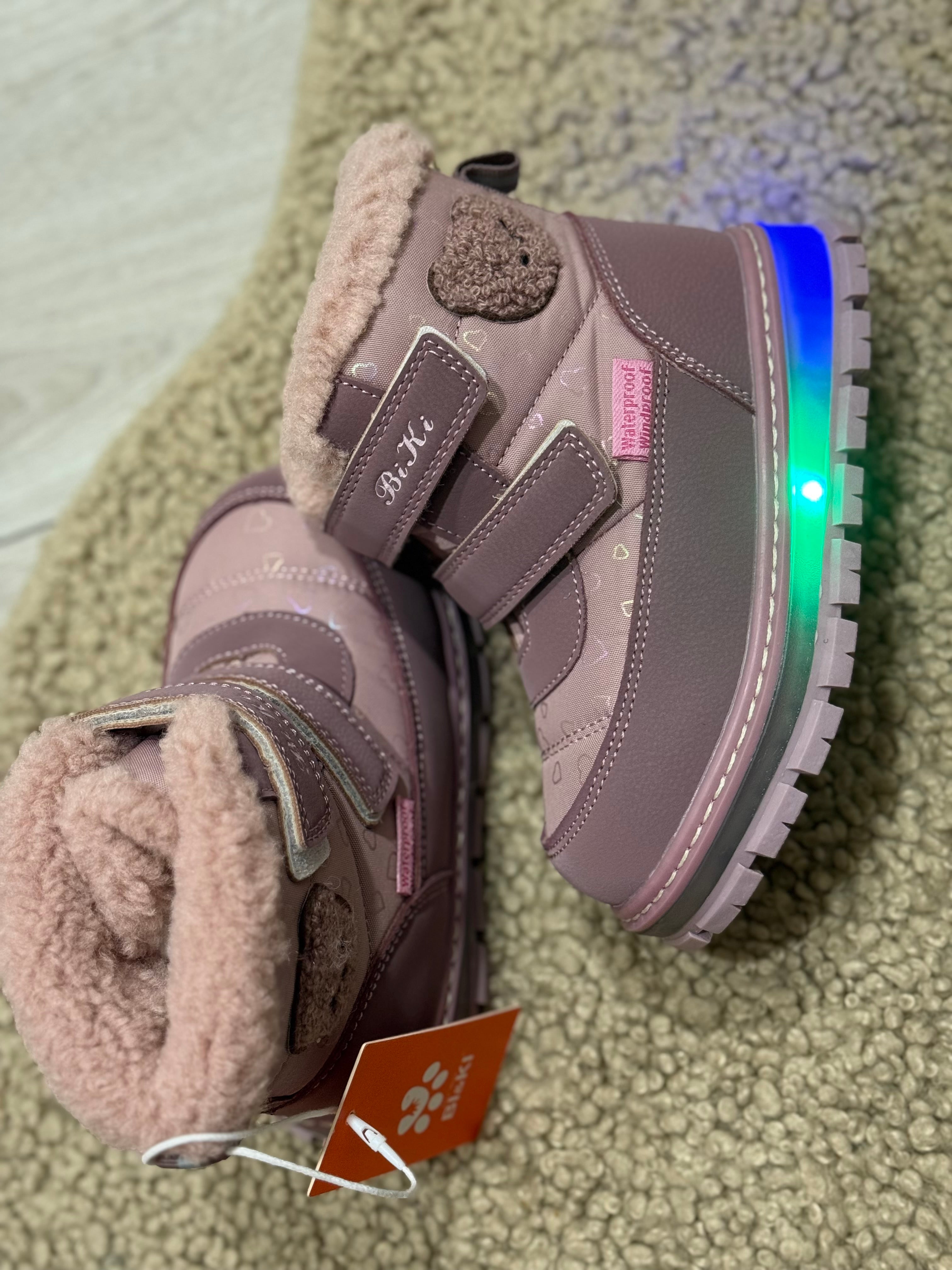 Vaikiški žieminiai aulinukai BiKi (šviečiantys, waterproof, su vilna 60%)