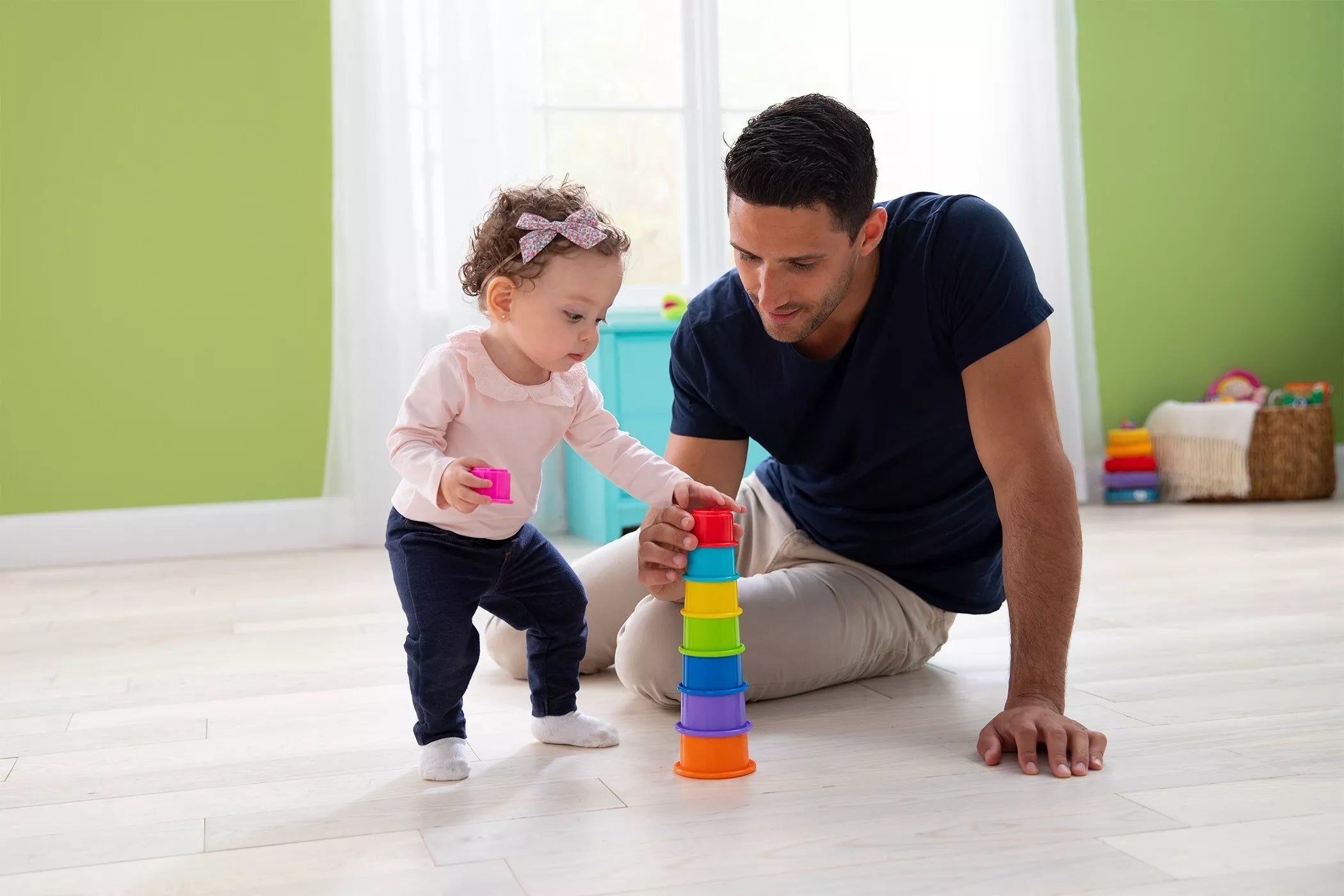 Spalvoti statymo puodeliai