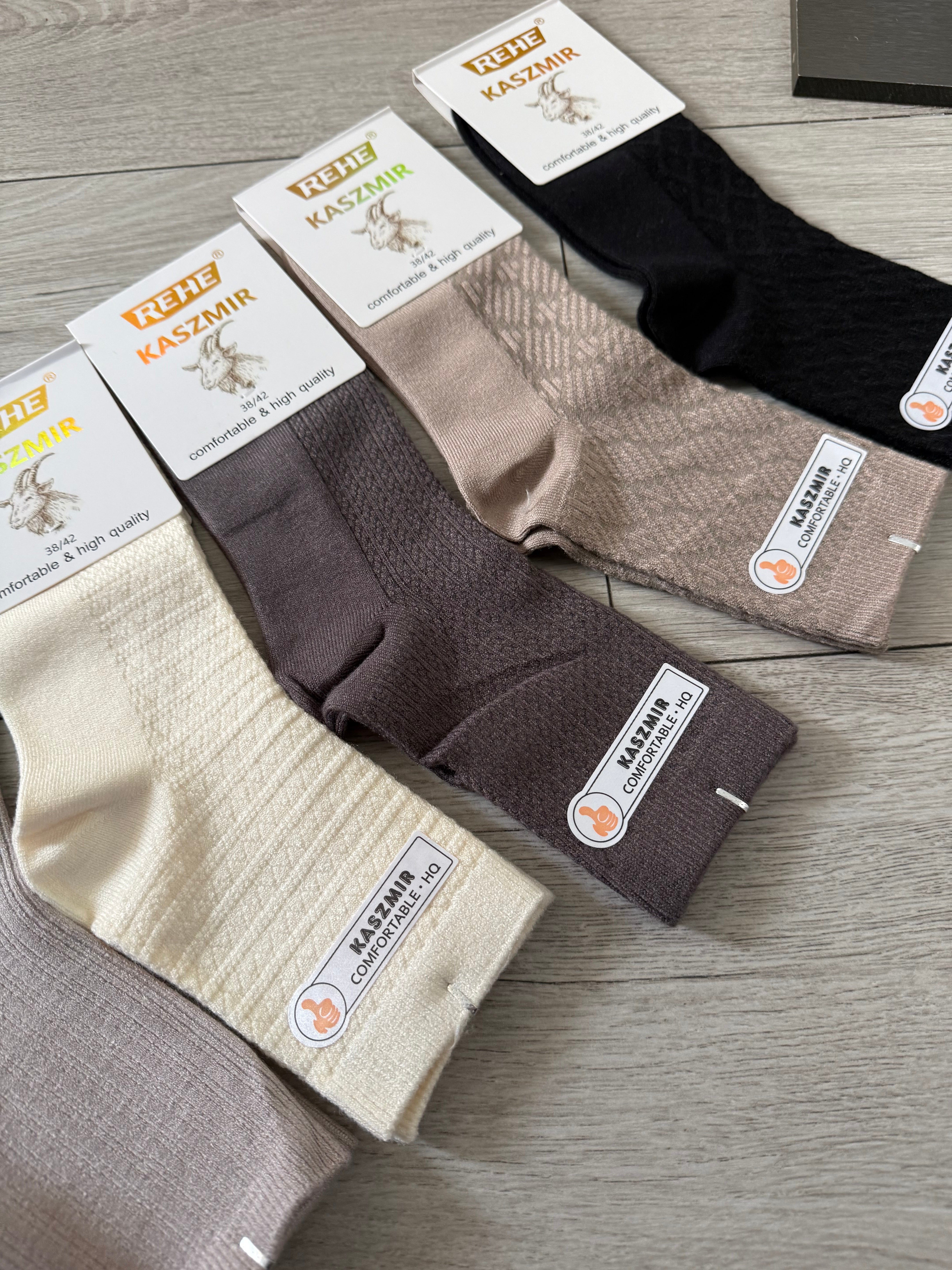 5 pairs of 90% cashmere socks