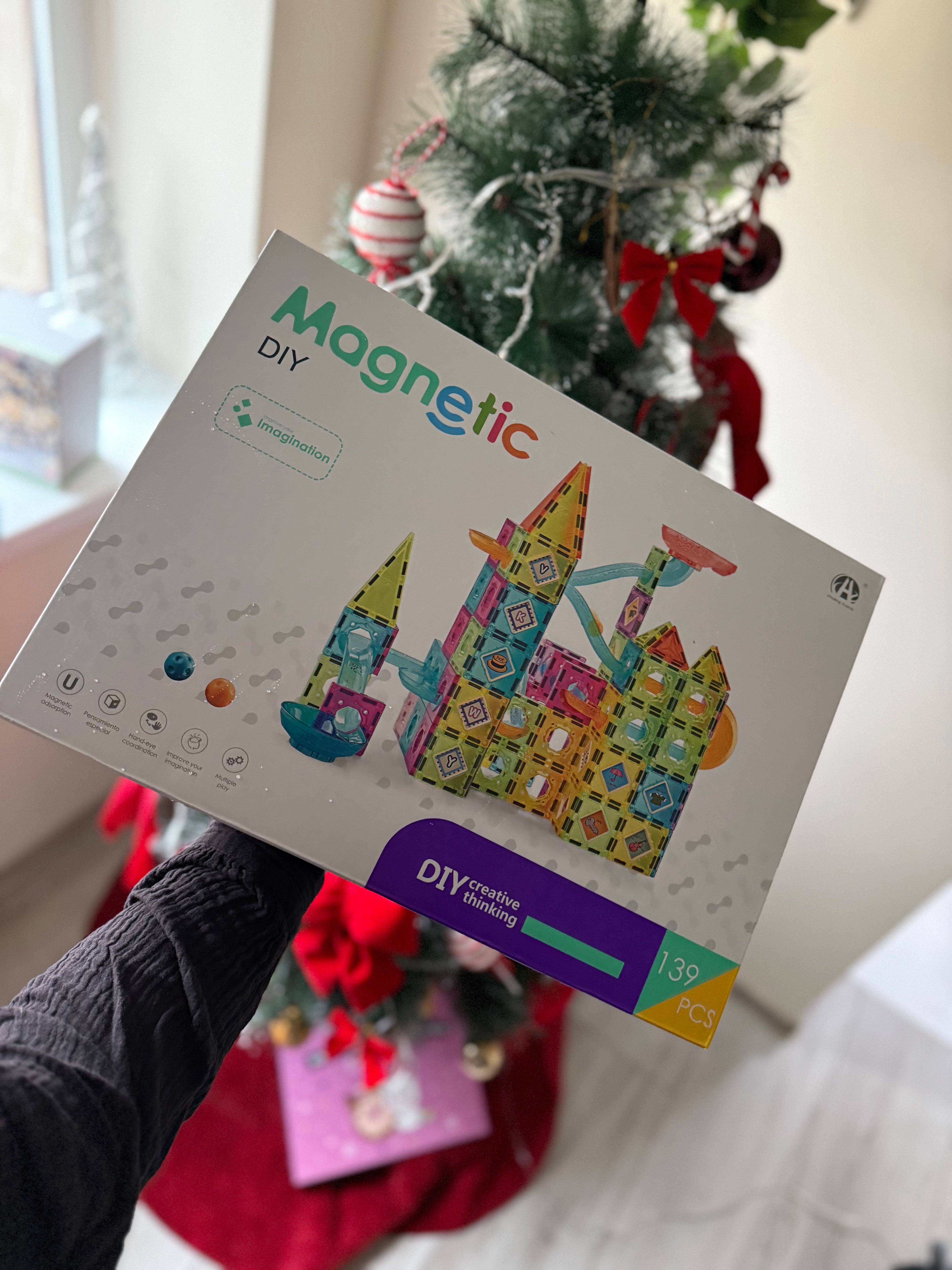 Magnetic - 139 dalių magnetinių kaladėlių rinkinys