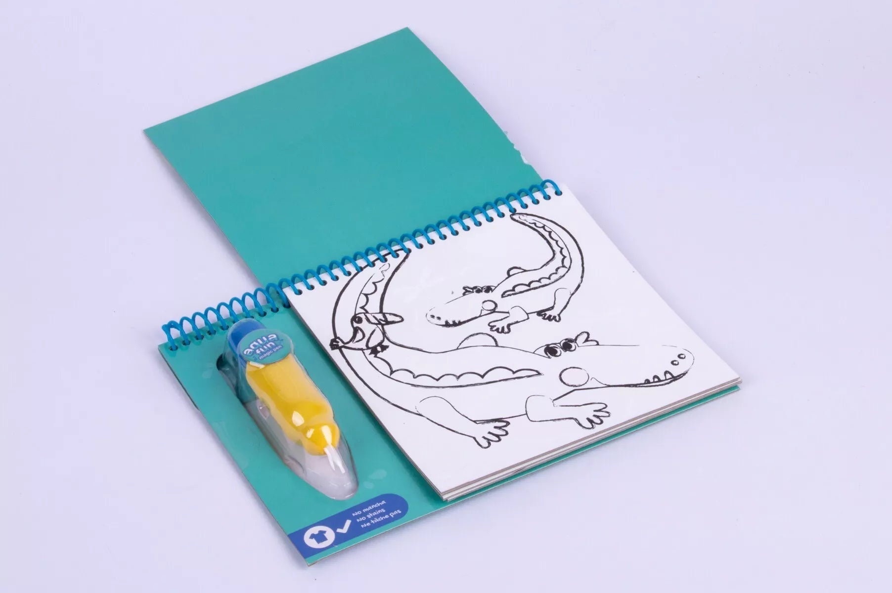 Džiunglių spalvinimo knygelė su vandens pieštuku